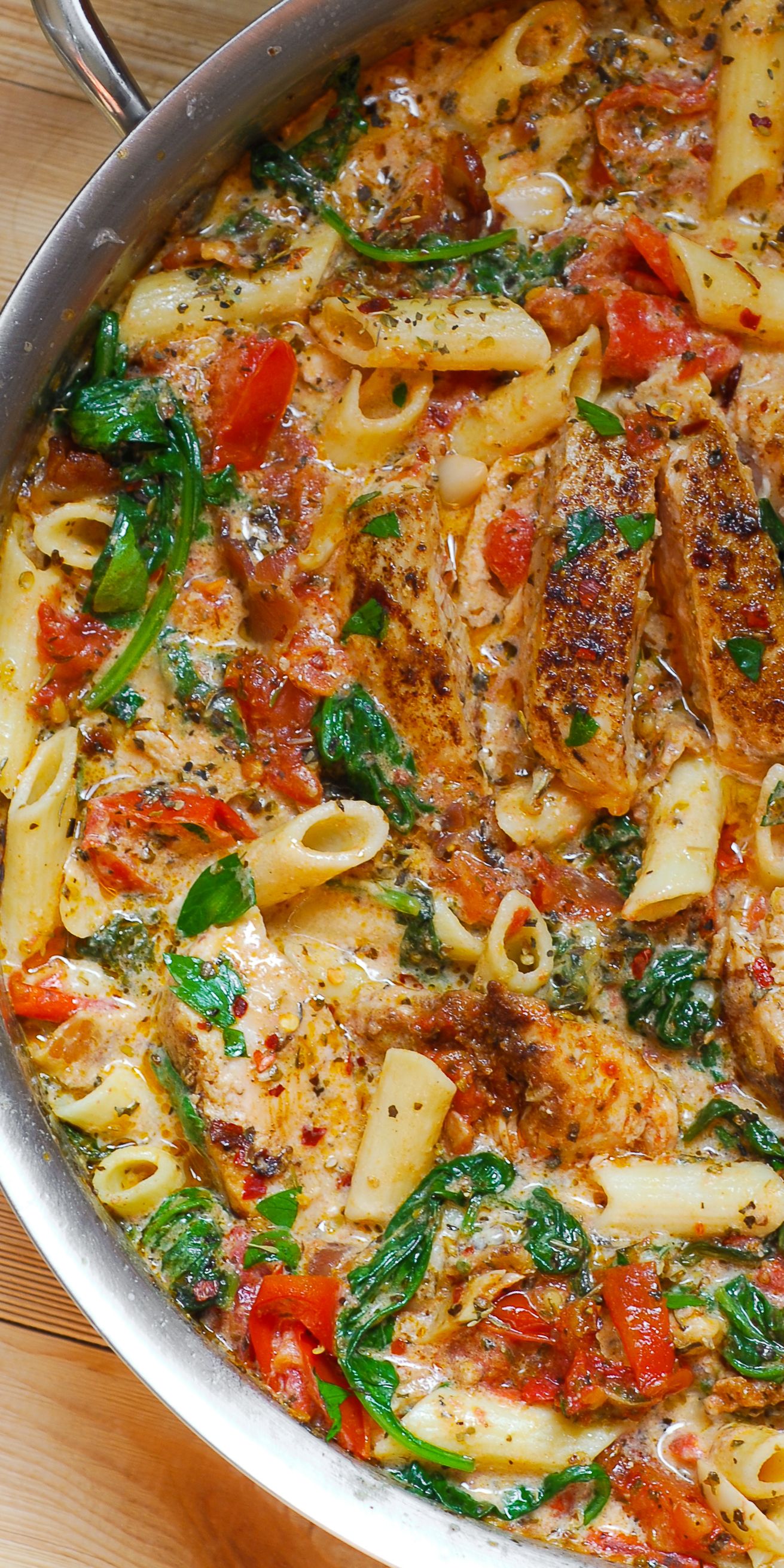 Creamy chicken pasta with bacon