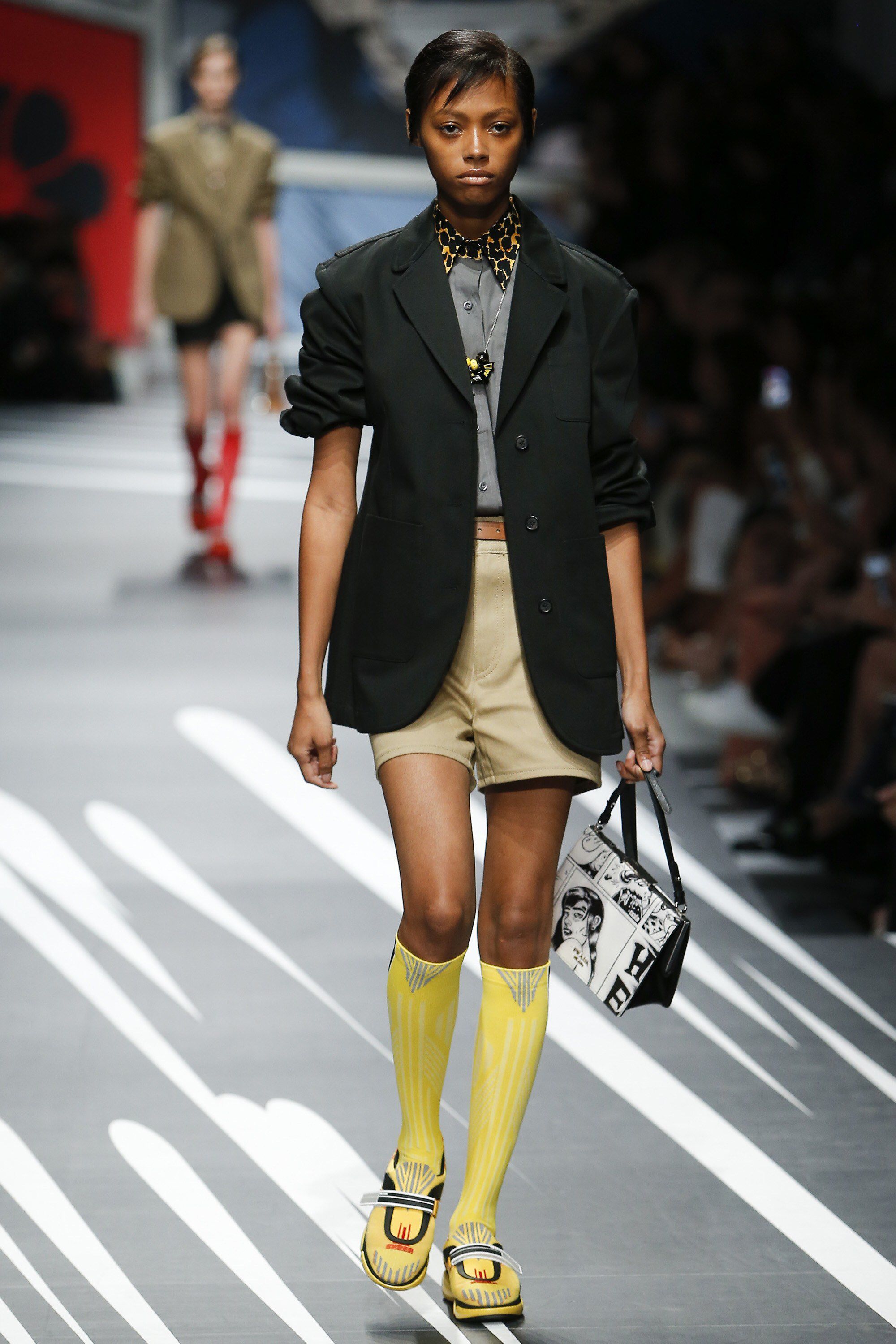 Prada Spring 18 Ready To Wear Fashion Show ファッションアイデア ファッション プラダ Prada Spring 18 Ready To Wear Fashion Show ファッションアイデア ファッション プラダ