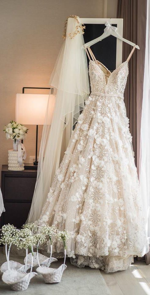 pin de coni catalan bustamante en vestidos | pinterest | boda