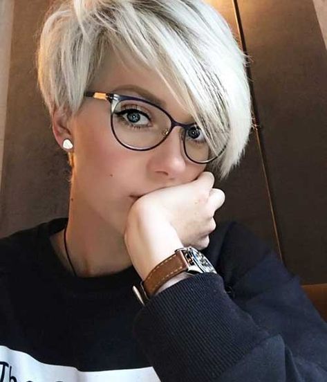 Los 10 tipos de fleco para mujeres de cara redonda Los 10 tipos de fleco para mujeres de cara redonda