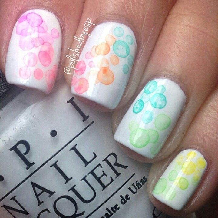 5 Cute and Dainty Nail Art Designs with a White Base Bubble nails