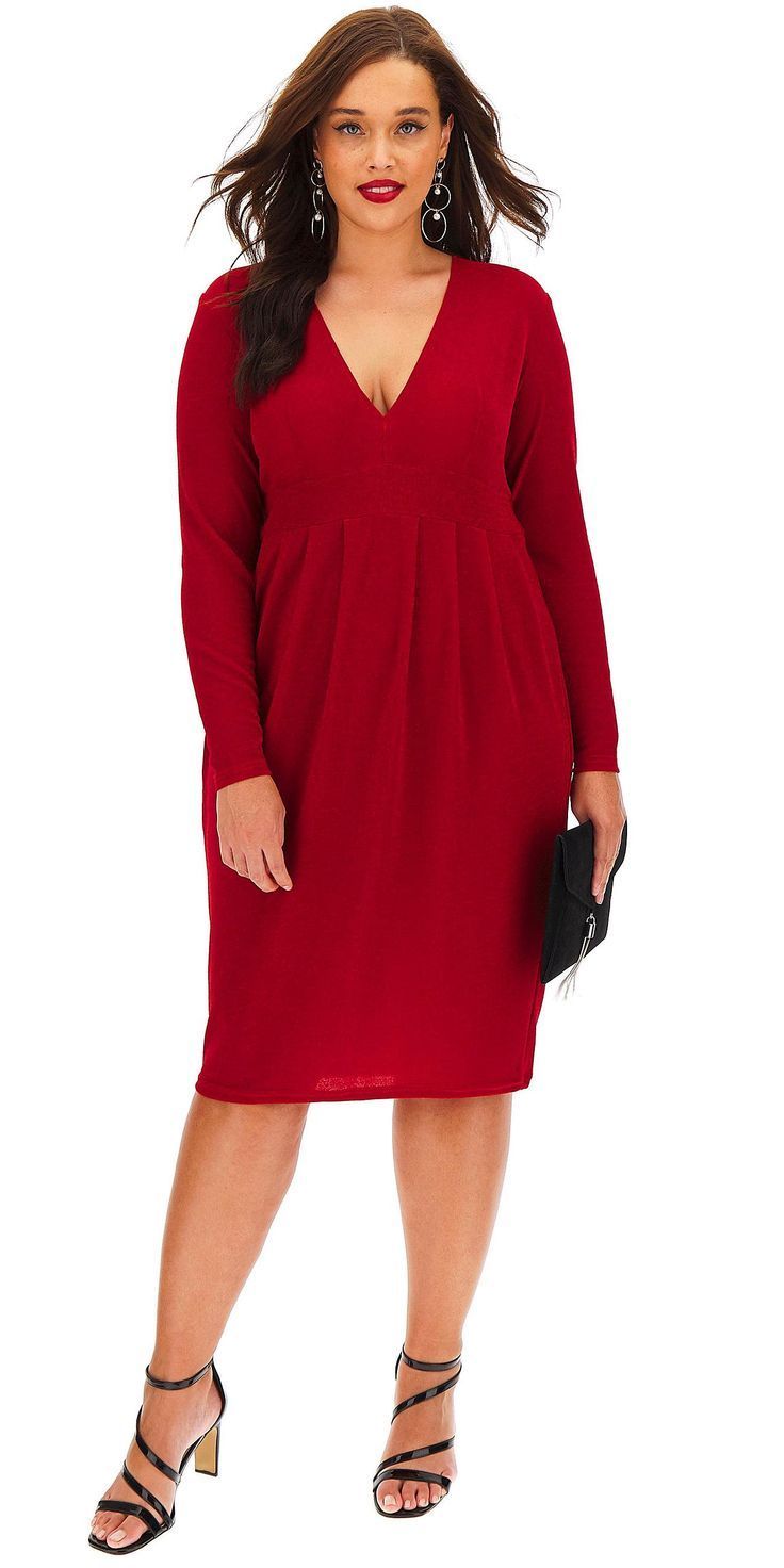 42 Plus Size Holiday Party Dresses with Sleeves - Alexa Webb #plussize #alexaweb...