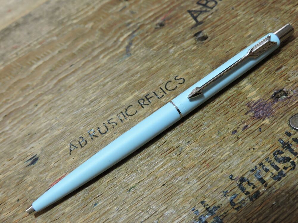 Parker CLASSIC MATT NAVY BLUE Chrome Trim Ball Pen