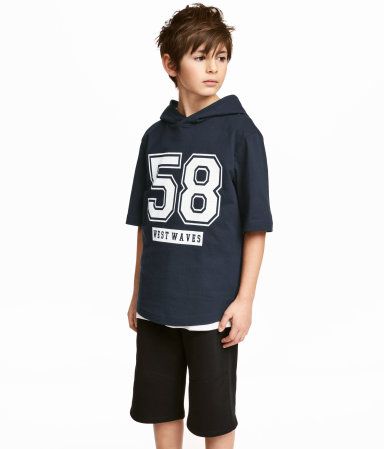 T Shirt Med Hette Mork Bla Barn H M No Boys Summer Outfits Boys T Shirts Back To School Fashion T Shirt Med Hette Mork Bla Barn H M No Boys Summer Outfits Boys T Shirts Back To School Fashion