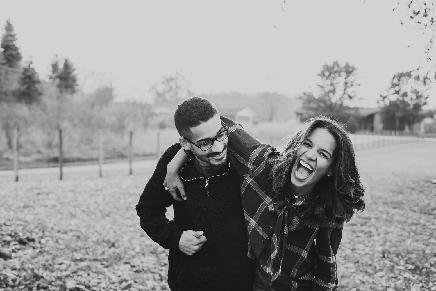 Outdoor Lifestyle Siblings Portrait Session // Fishers, Indiana Natural Light Photographer // Caitlin Tyner Photography #oldersiblings #adultsiblings #together #family #familyphotos #pictures #nature #trees #fall #together #smile #two #siblings #brother #sister #sunset #goldenhour #blackandwhite Brother Sister Poses, Brother Sister Pictures, Brother Sister Photography, Sister Photos, Adult Sibling Photography, Sisters Photography Poses, Family Photography, Photography Outfits, Family Portrait Poses