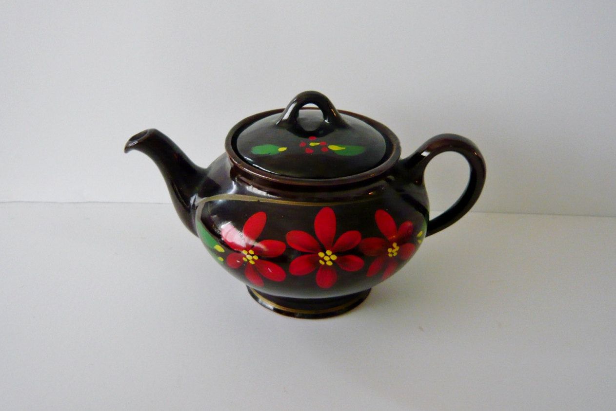Vintage Ceramic Teapot Brown With White Flower Decorative Teapot Royal Canadian Art Pottery Theearlybirdfinds In 2020 Ceramic Teapots Pottery Art Ceramic Teapots Design