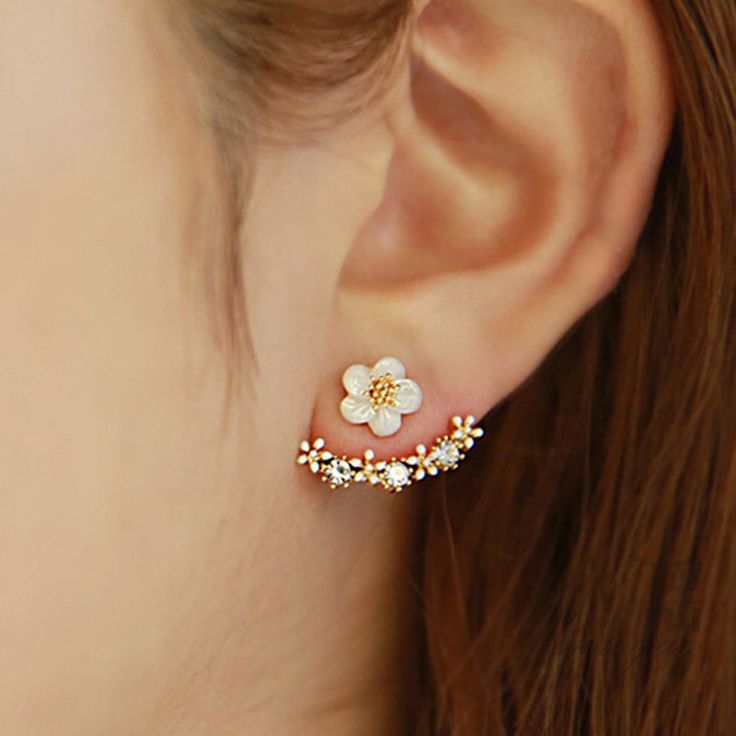 Cute Daisy Flower Crystal Ear Stud Earrings Jacket Accessories Cute Daisy Flower Crystal Ear Stud Earrings For 4 33