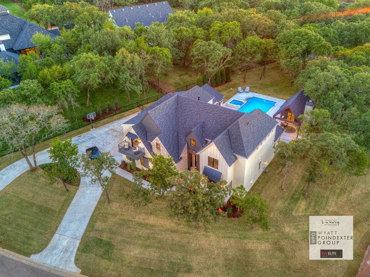 homes for sale in mustang oklahoma that has land with it