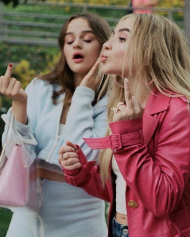 Sabrina Carpenter おしゃれまとめの人気アイデア Pinterest Juno セレブ 有名人 白 Sabrina Carpenter おしゃれまとめの人気アイデア Pinterest Juno セレブ 有名人 白