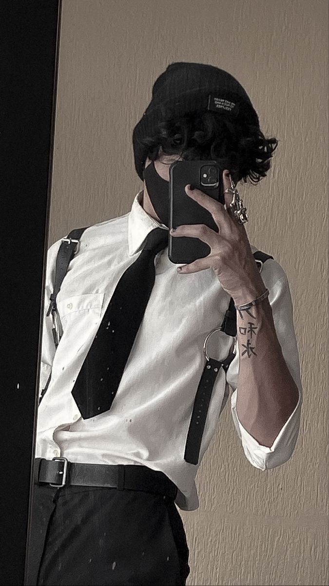 En el pueblo de Encanto, existe la familia Madrigal y sin duda lo que… #romance #Romance #amreading #books #wattpad Tomboy Style Outfits, Swaggy Outfits, Tomboy Fashion, Grunge Fashion, Casual Outfits, Emo Outfits For Guys, Grunge Boy Outfits, Gothic Outfits, Alt Boy Outfits