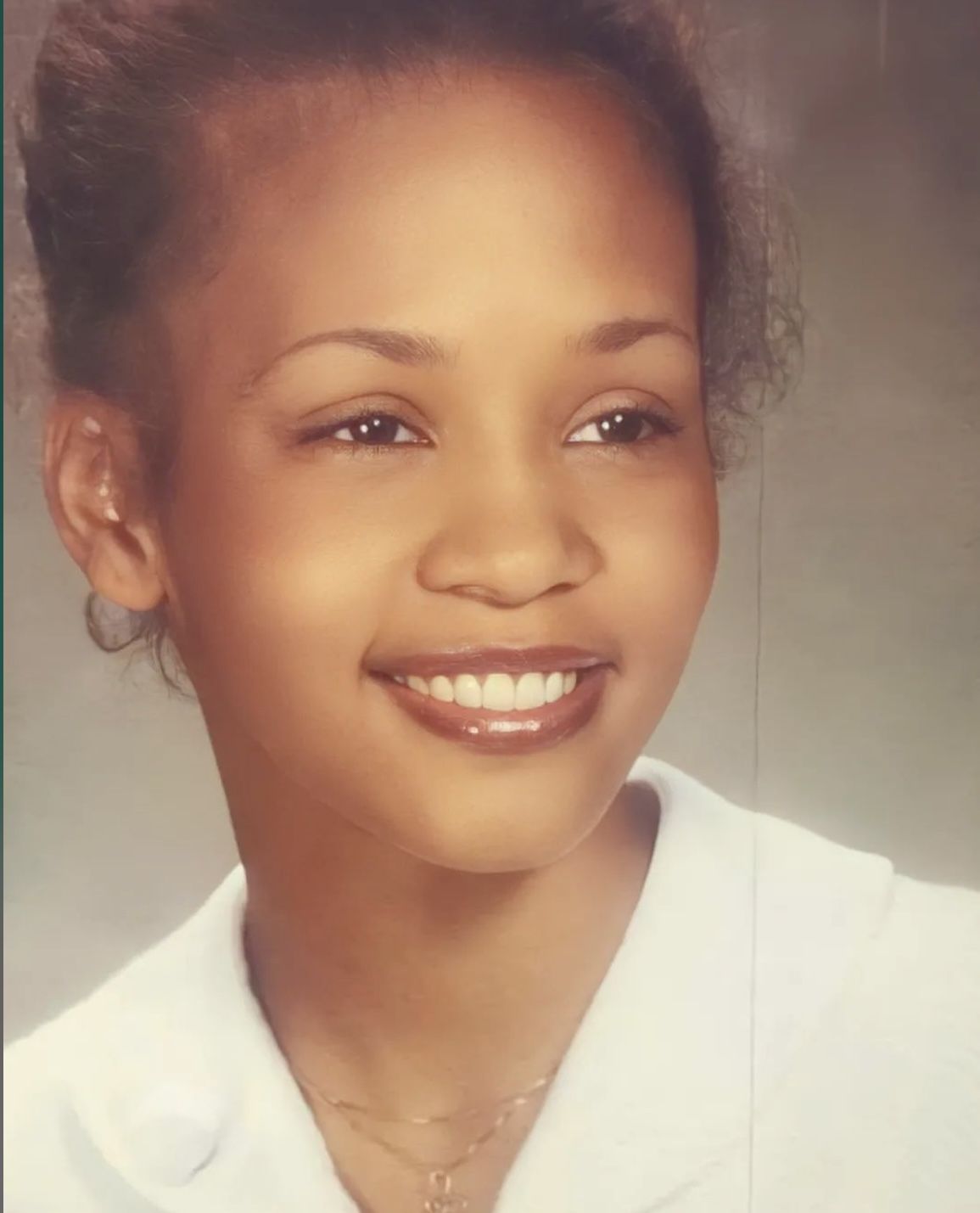 Pin by Carol Louise Alston on Whitney Houston | Whitney houston