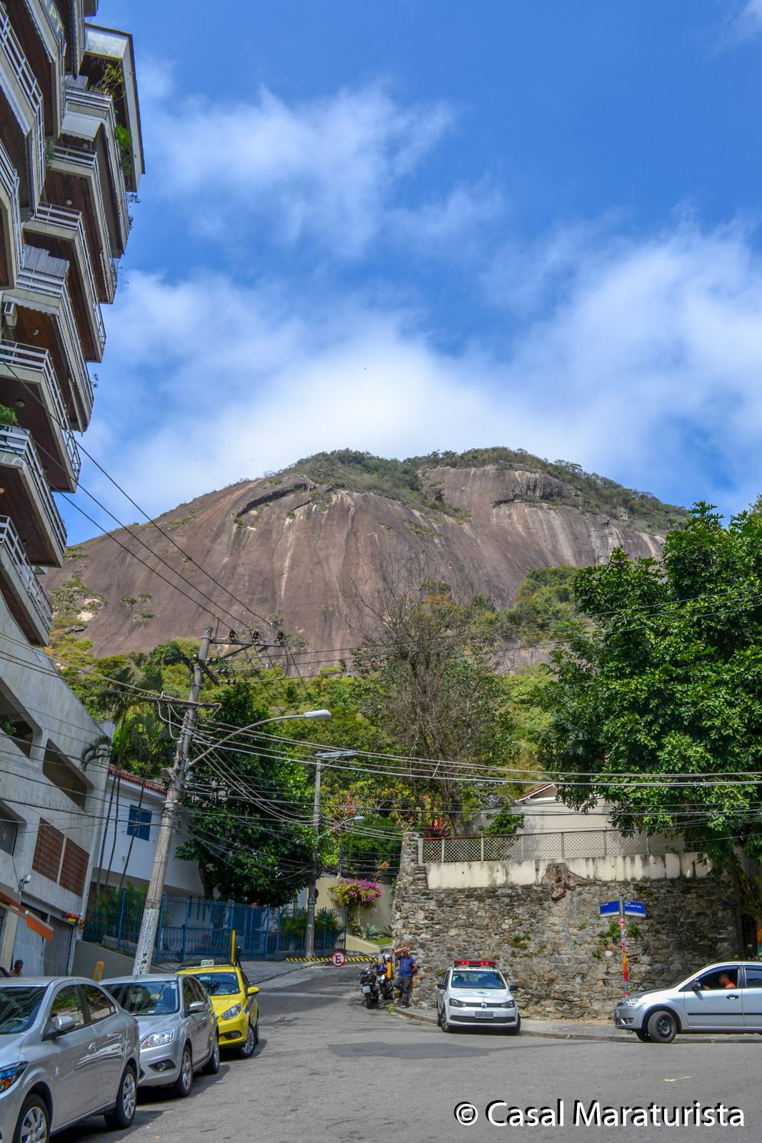 Cristo Redentor, uma outra perspectiva do Rio · Casal Maraturista Barack Obama, Morro Do Corcovado, 1, Train, Pope John Paul Ii, Christ The Redeemer, Sidewalk, Rio De Janeiro, Travel