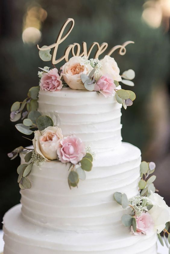 Rustic White Floral Wedding Cake Via William Innes Photography Rustic White Floral Wedding Cake Via William Innes Photography
