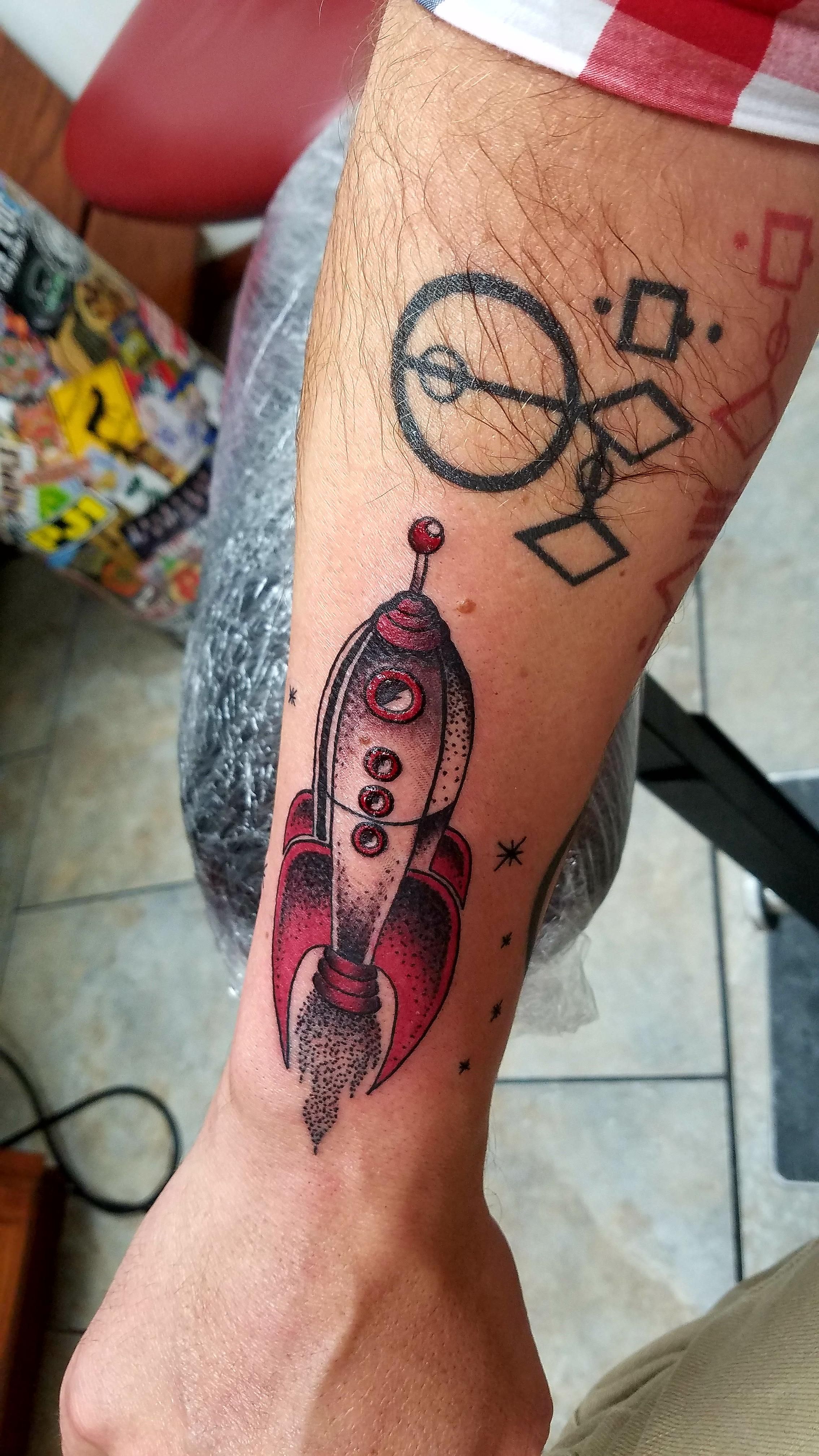 rocketship by josh wildside tattoo cedar rapids iowa tattoo