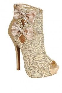 Christian Louboutin Lace Wedding Shoes Chic And Fashionable Wedding High Heel Shoes Yuksek Topuk Dantel Abiye Bot Louboutin High Heels Heels Gorgeous Shoes