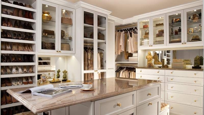 Closet Light Fixtures Ideas Begehbarer Schrank Hauptschlafzimmer Begehbarer Kleiderschrank Design