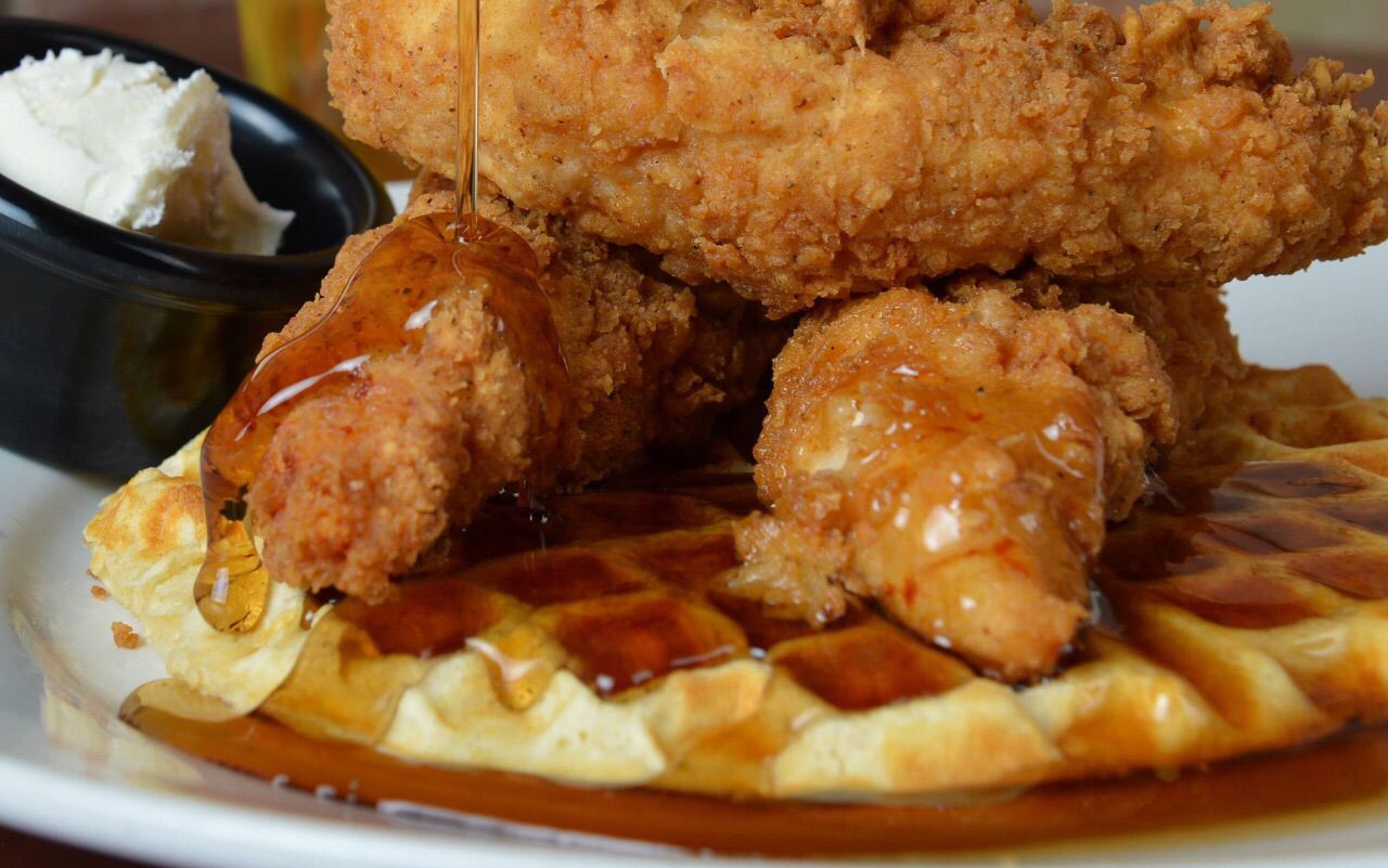 Pinterest Wfparadise Fried Chicken Waffles Chicken Waffles Yummy Food