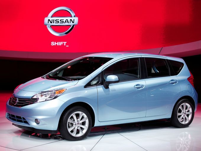 10 Cheapest Cars Why Almost Nobody Buys Them Manual Car Car Wallpapers Car