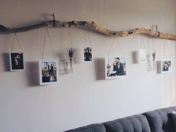 Basteln Dekoration;Verzweigen Sie sich mit Fotos und Töpfen mit Blumen hängen....
