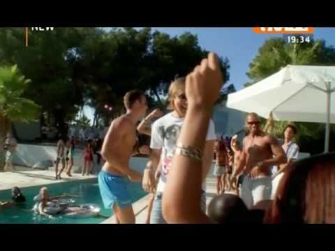 David guetta sexy bitch — 8