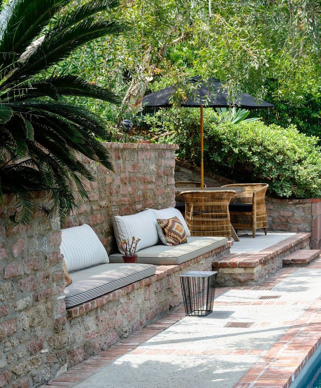 Look this awesome Garden bench Plants Ideas 5316502478 #gardenbenches #gardenstoragebench #backyardoasis