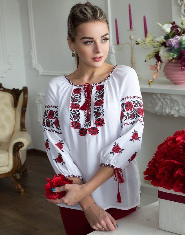 Embroidery Fashion, Embroidery Dress, Embroidered Blouse, Ethnic Fashion, European Fashion, Black Women Fashion, Girl Fashion, Dresses Uk, Fashion Dresses