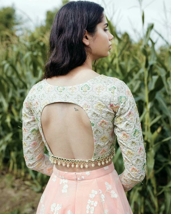 50+ Drool Worthy Latest Blouse Designs - The List Will Amaze You #blousedesigns