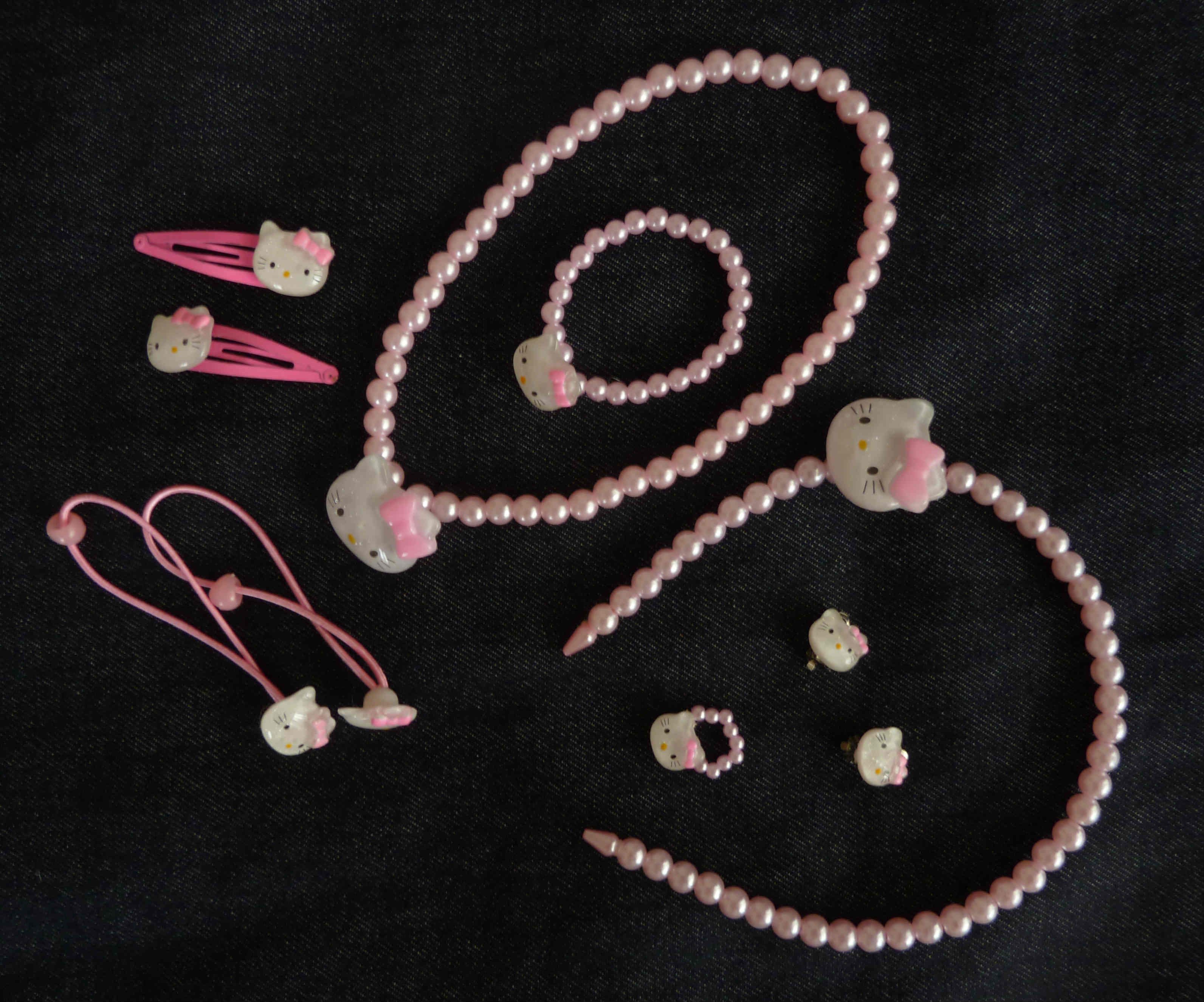 Hello Kitty Li Cocuk Takimi Taki Mucevher Bijuteri Kolye Bilezik Yuzuk Hellokitty Cocuk Bracelet Takim Kid Child Jewelr Bi Lezi K Hello Kitty Taki