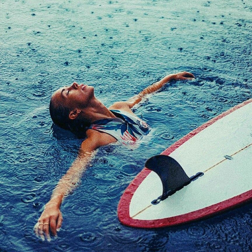Pin By Elvin Rzayev On Photos Surfing Pool Float Underwater Life