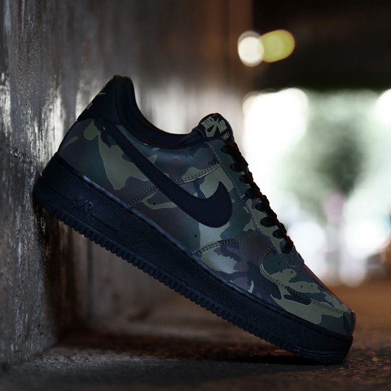 NIKE AIR FORCE 1 '07 LV8 (ナイキ エア フォース 1 '07 LV8) MED OLIVE ... 【楽天市場】NIKE AIR FORCE 1 '07 LV8 (ナイキ エア フォース 1