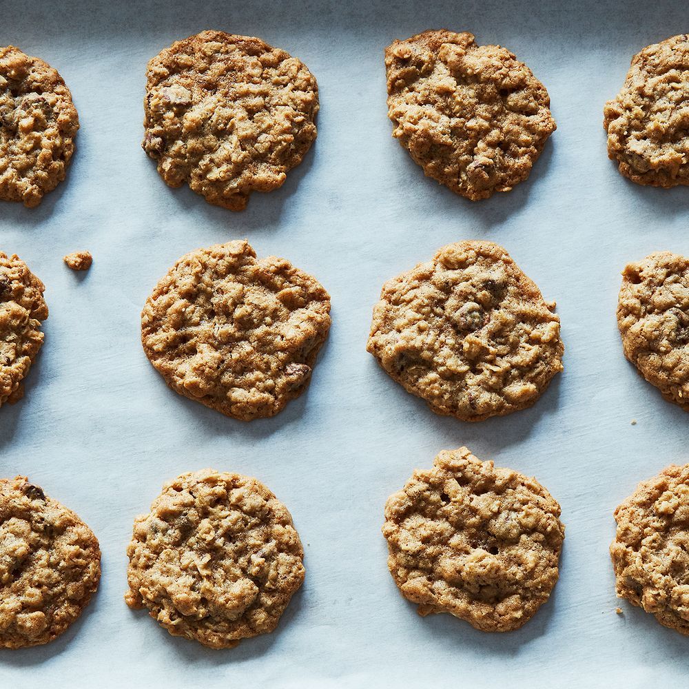 Crispy Oatmeal Chocolate Chip Cookies | Recipe in 2019 ...