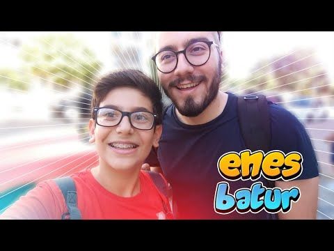 Enes Batur Un Evine Gittim Konustuk Vlog Videolu Ruya Tabirleri Instagram Pekin