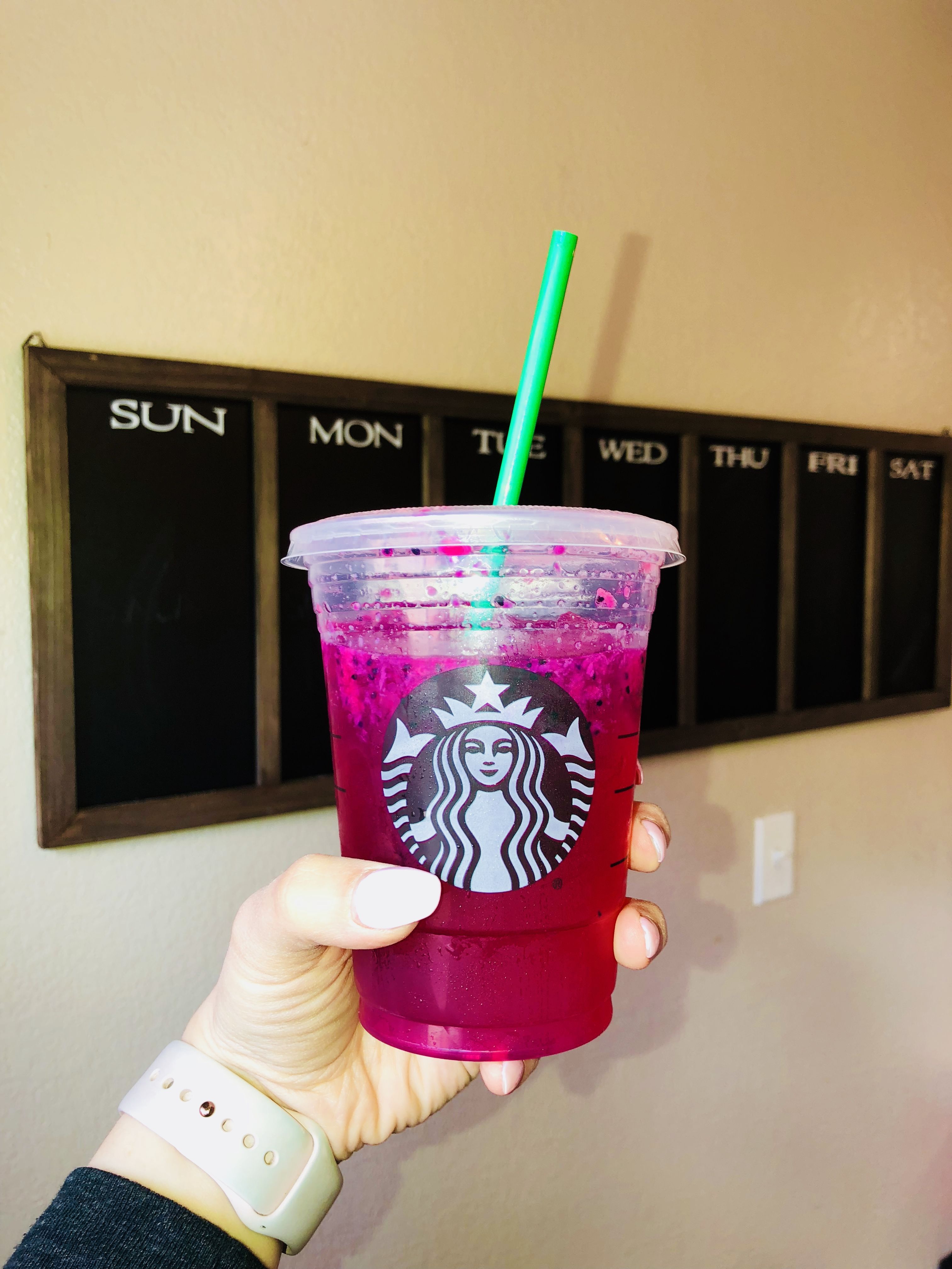 NEW Starbucks Dragonfruit Refresher Starbucks Drinks Starbucks 