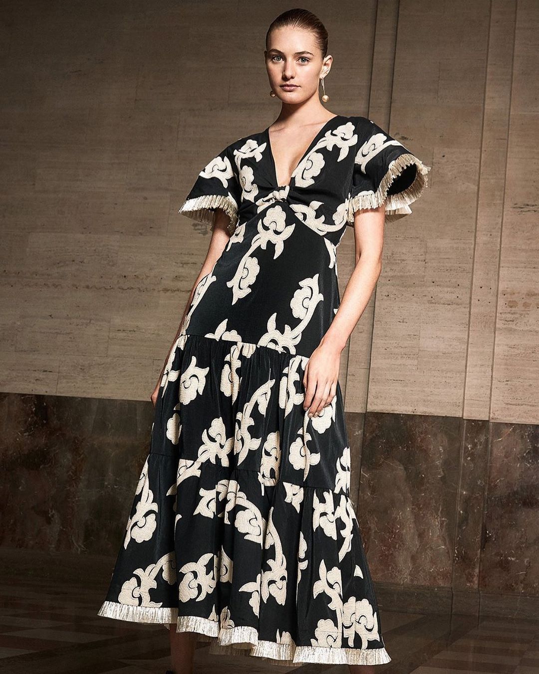 290 Mentions J Aime 4 Commentaires Polar Moda Polarmoda Sur Instagram Alexis New Season Is Availabl Midi Short Sleeve Dress Dresses Street Style Dress