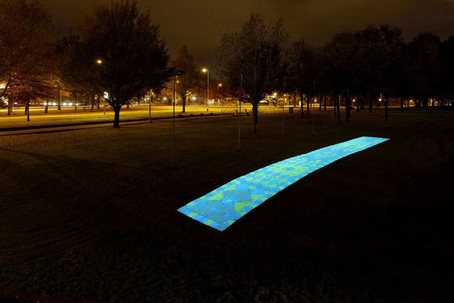 From We Make Carpets Temporary Contemporary This Is A Glow Carpet Was Commissioned By Festival Eindhoven The Netherlands It Consisted Of 750 Kilogram In Dark Pebble Stones