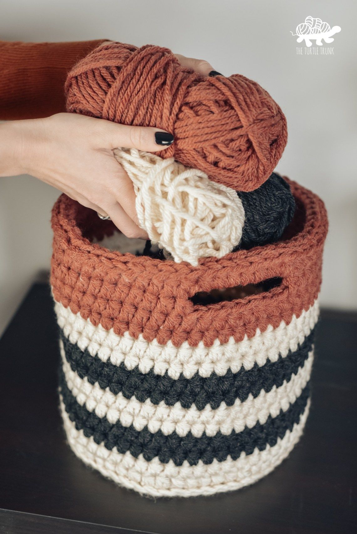 Brecken Basket – Crochet Pattern – Clover Needlecraft Easy Crochet Basket Pattern, Easy Crochet Patterns, Free Crochet Pattern, Crochet Ideas, Basic Crochet Stitches, Crochet Basics, Clover Needlecraft, Lion Brand Yarn, Half Double Crochet