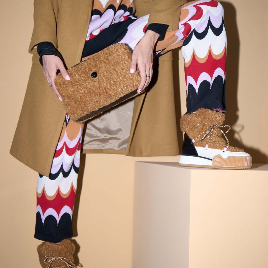 JOGGING COVENTRY - Justa Osadia - Justa Osadia - JOGGING Coventry, Jogging, Taco, Multicolor, Clutch, Products, Fashion, Templates, Seasons