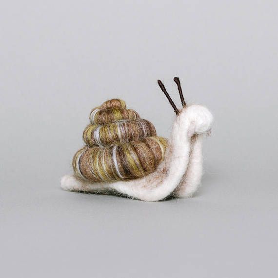 Ähnliche Artikel wie Schnecke - Nadel gefilzte Schnecke - Schnecke Skulptur - Schnecke Ornament - Schnecke Artwork - Schnecke Sammlerstücke Skulptur - Massanfertigung auf Etsy #needlefelting