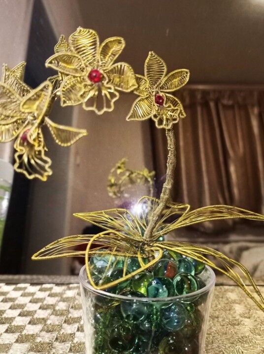 Hoop Wreath, Orchids, Wire, Wreaths, Artwork, Home Decor, Work Of Art, Decoration Home, Door Wreaths