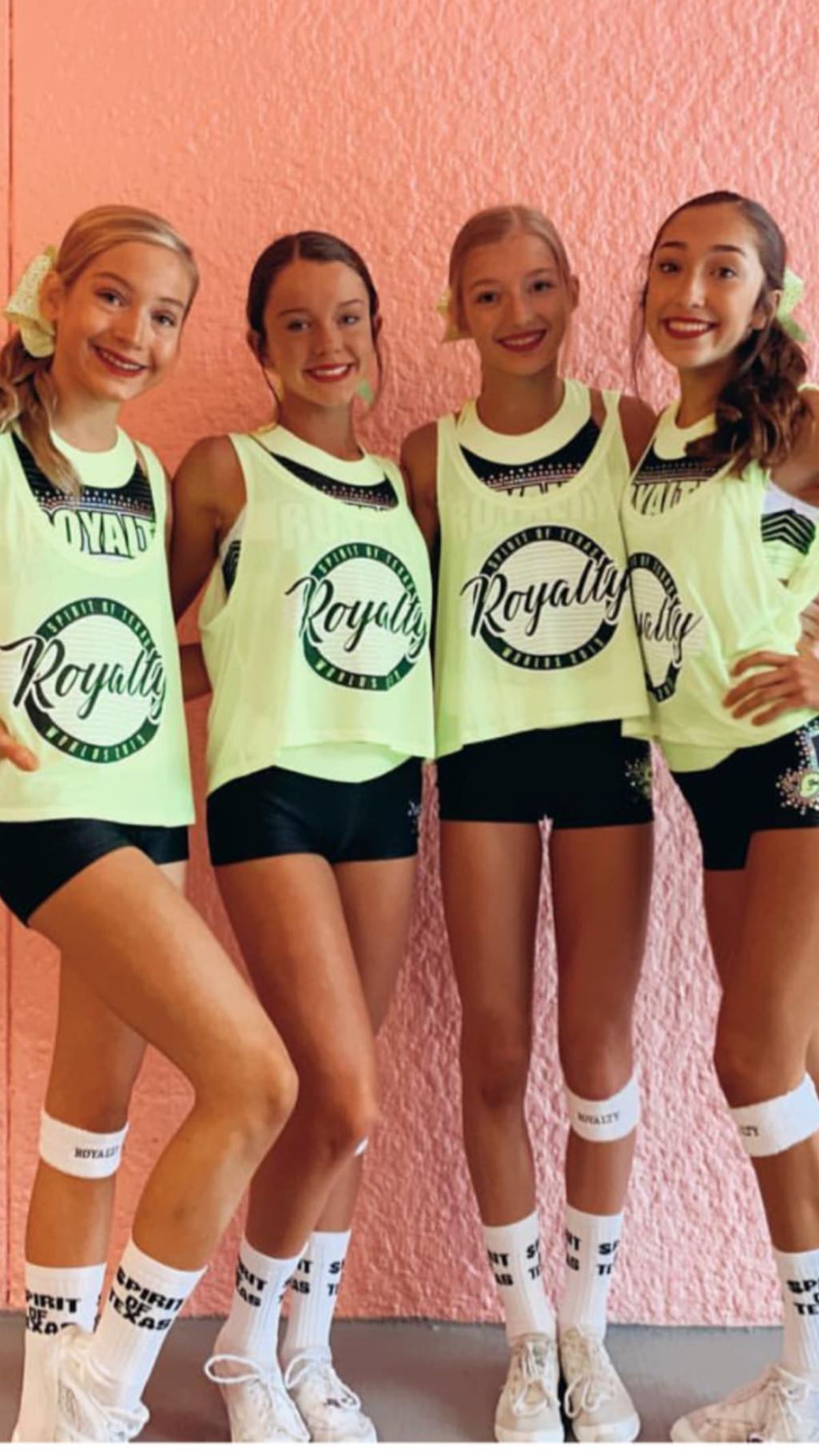 ellabiesse Cute Cheerleaders Cheer Poses Cheer Photography ellabiesse-cute-cheerleaders-cheer-poses-cheer-photography