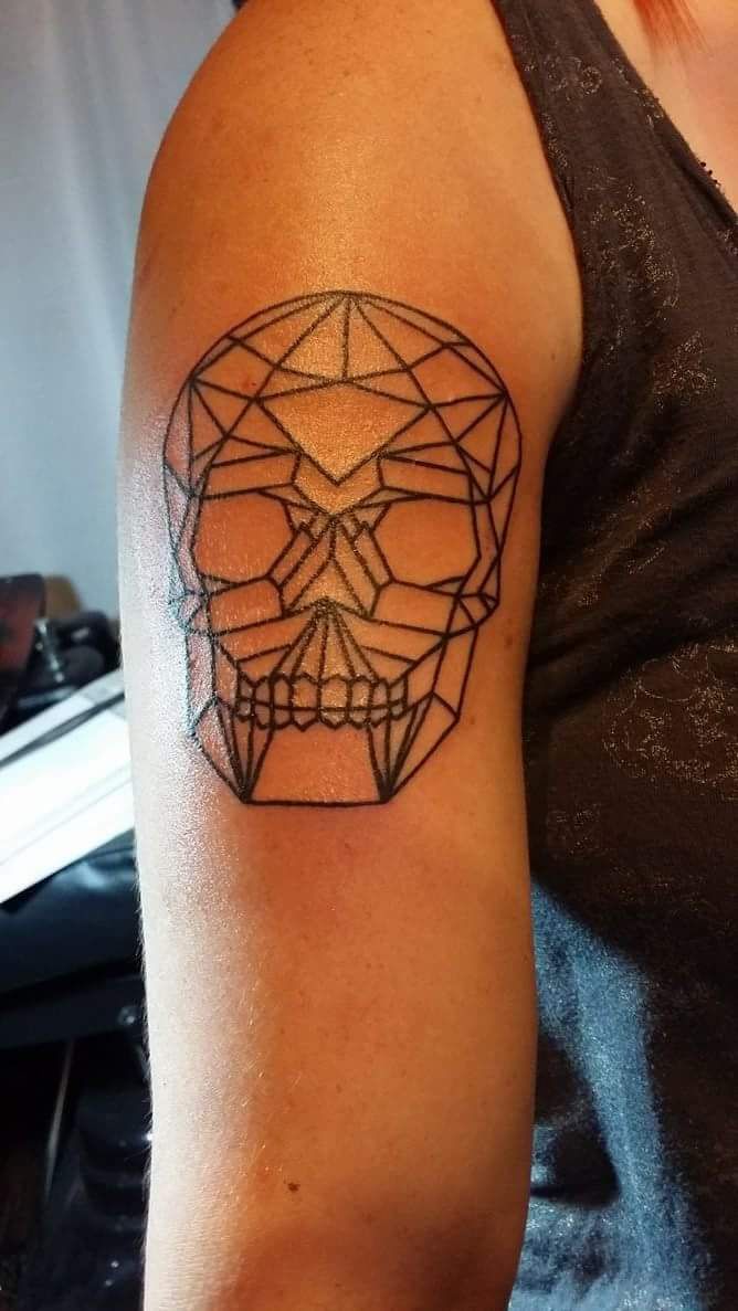 geometric skull by phil sharkey stigma tattoo bar orlando fl