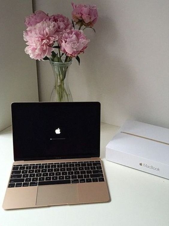 The #MacBook Air was among the first of Apple's Macs to make the transition to Apple silicon, featuring significantly improved #performance and #battery life in a slim, fanless design. #Abans #MacBook #MacBookAir #Apple #iOS15 #newproduct #upgrade #authorizedreseller #authorizedserviceprovider #ios #techgadgets #laptops #ios #authorized #SriLanka Macbook Hacks, Macbook Pro Tips, Apple Laptop Macbook, Best Macbook, New Macbook Air, Macbook Air 13 Inch, Macbook Skin, Rose Gold Macbook Air, Macbook Gold