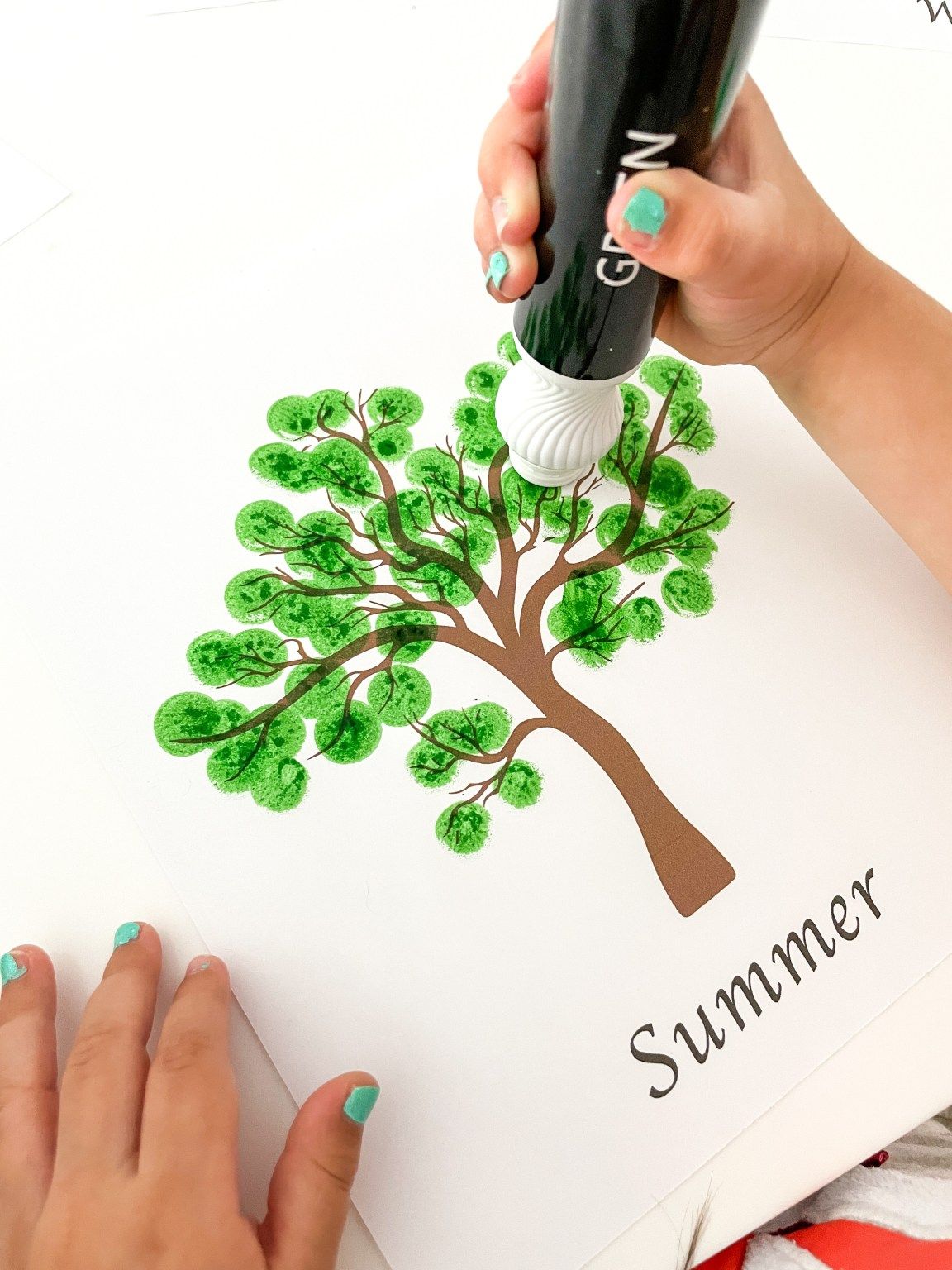 Colorful And Unlimited Fun With Easy Dot Marker Activities For Toddlers colorful-and-unlimited-fun-with-easy-dot-marker-activities-for-toddlers