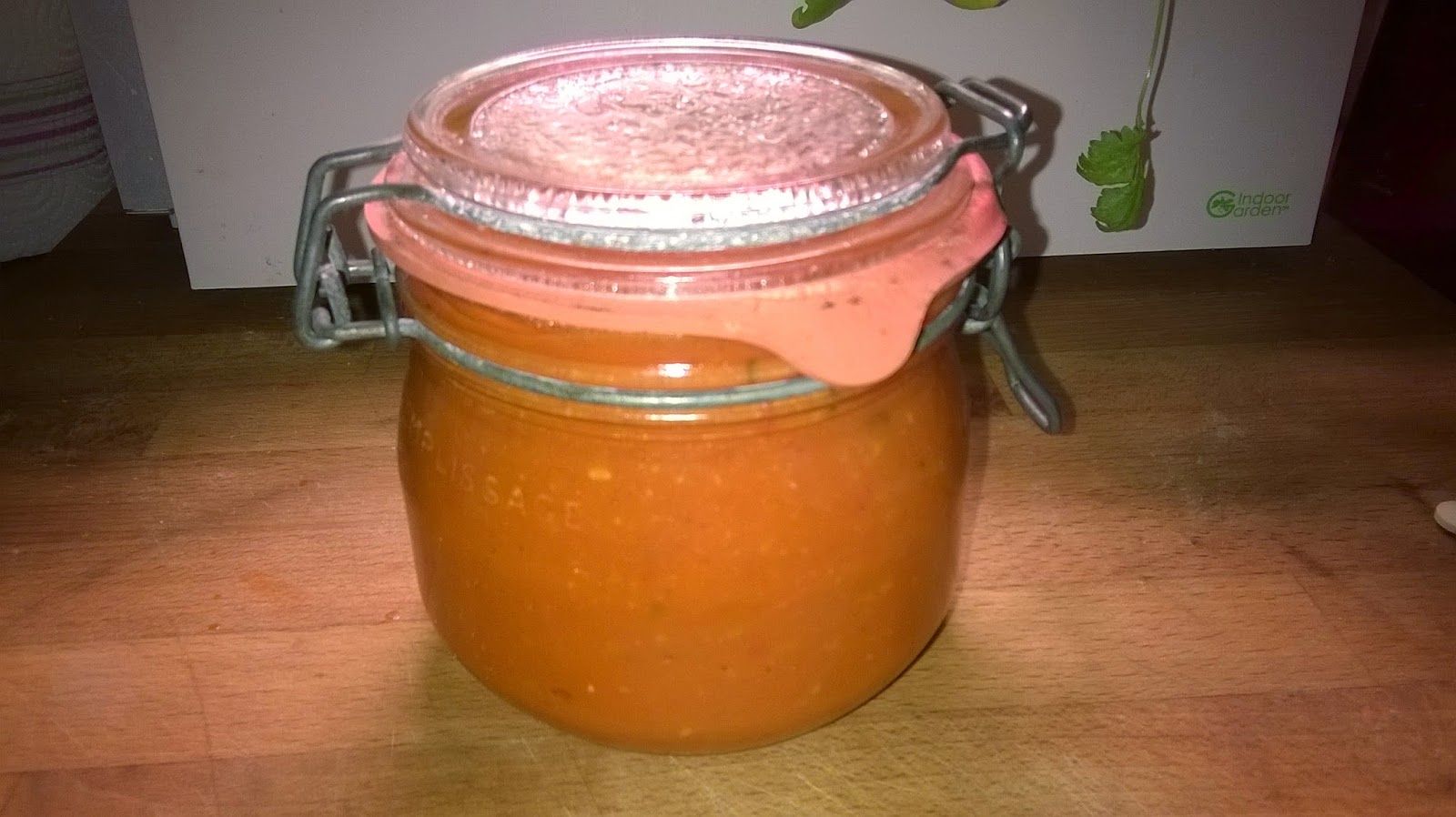 Tupun tupa: Tomaatti-ketsuppi/-kastike Compost Bin