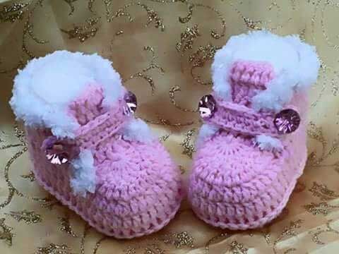 bir kiz bir ana muhtelif yazılar anne çocuk yemek moda gebze hayat Knit Baby Shoes, Crochet Baby Shoes Pattern, Crochet Baby Boots, Knitted Booties, Baby Booties, Crochet Patterns, Baby Sandals, Knitted Baby, Doll Patterns