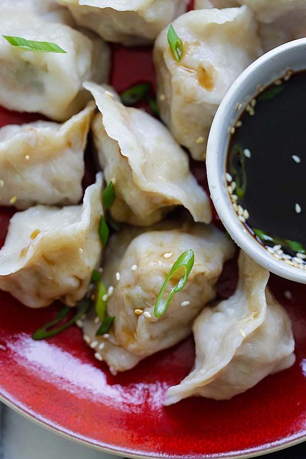 Pork and Chive Dumplings - juicy and delicious Chinese dumplings filled ...