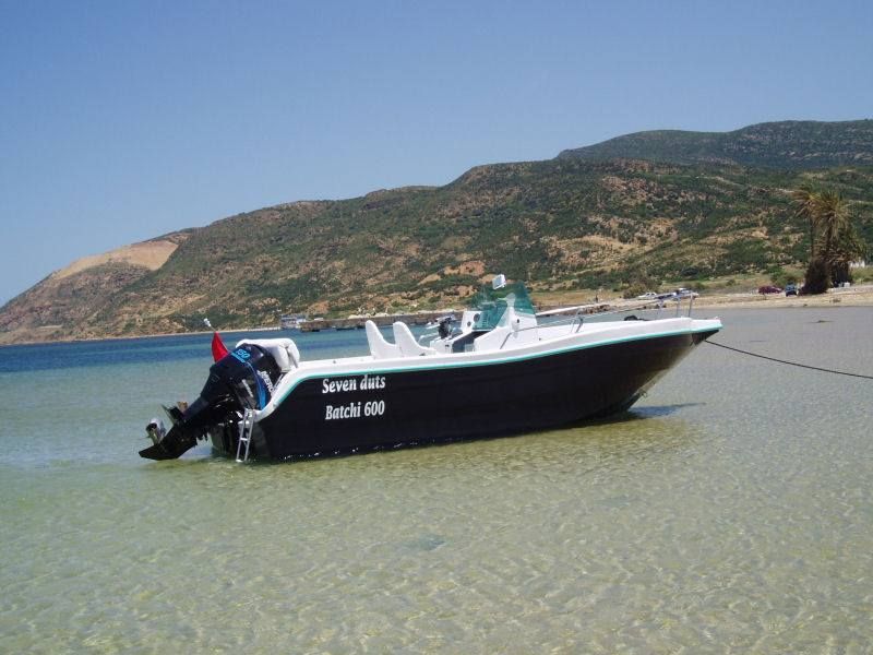 Bateau Batchi 600 Boat Vehicles