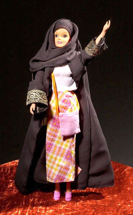 Some Or Perhaps All Of The Fulla Dolls Also Recite The Islamic Opening Prayer When You Push A Button On The Back Fashion Dolls Barbie Fashion Barbie Collection