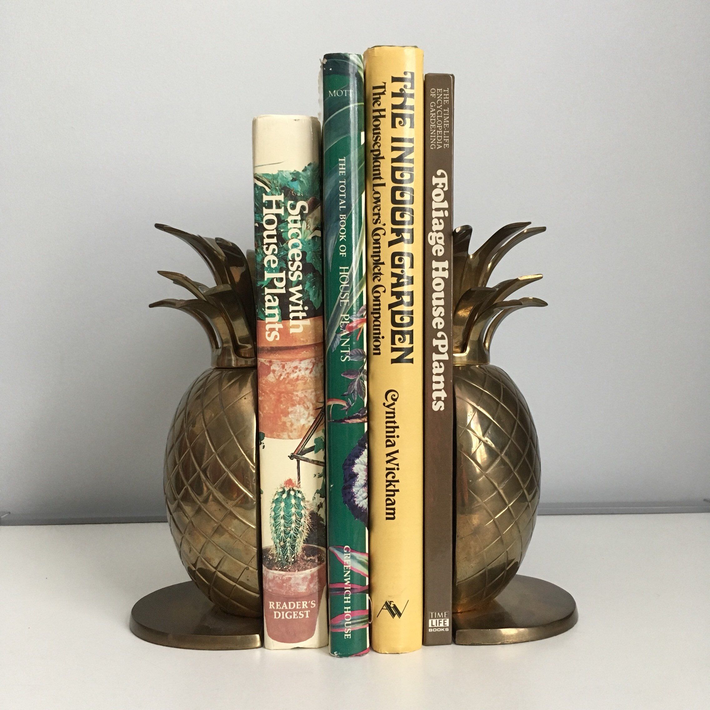Pineapple Bookends Brass Bookends Vintage Decor By Wickerandwonder Pineapple Bookends Brass Bookends Vintage Decor By Wickerandwonder