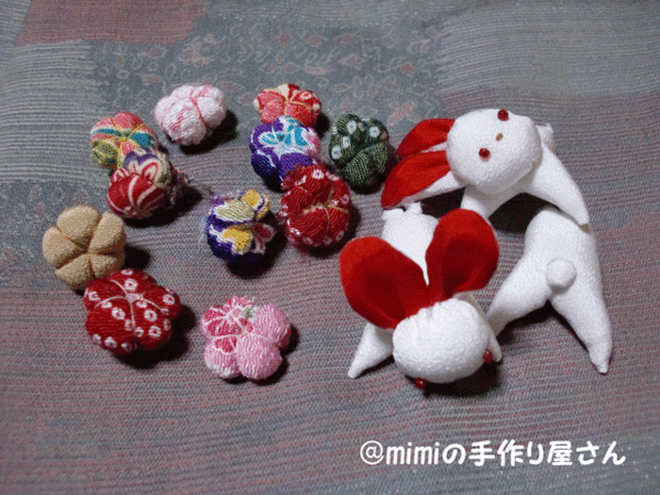 蓮の実?の、ちりめん細工 うさぎの作り方③ ~仕上げ~ - mimiの手作り屋さん | 蓮の実, ちりめん細工, お正月 ディスプレイ 蓮の実?の、ちりめん細工 うさぎの作り方③ ~仕上げ~ - mimiの手作り屋さん | 蓮の実, ちりめん細工, お正月 ディスプレイ